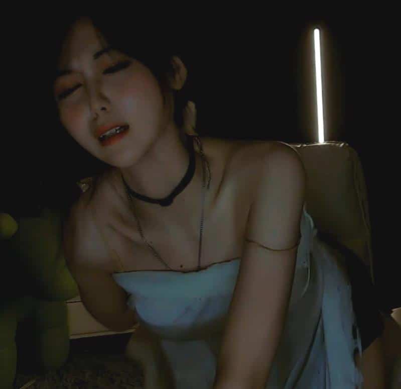 虎牙主播 – 沪娱子悦 忘我模拟表情痛苦跳舞[125M]